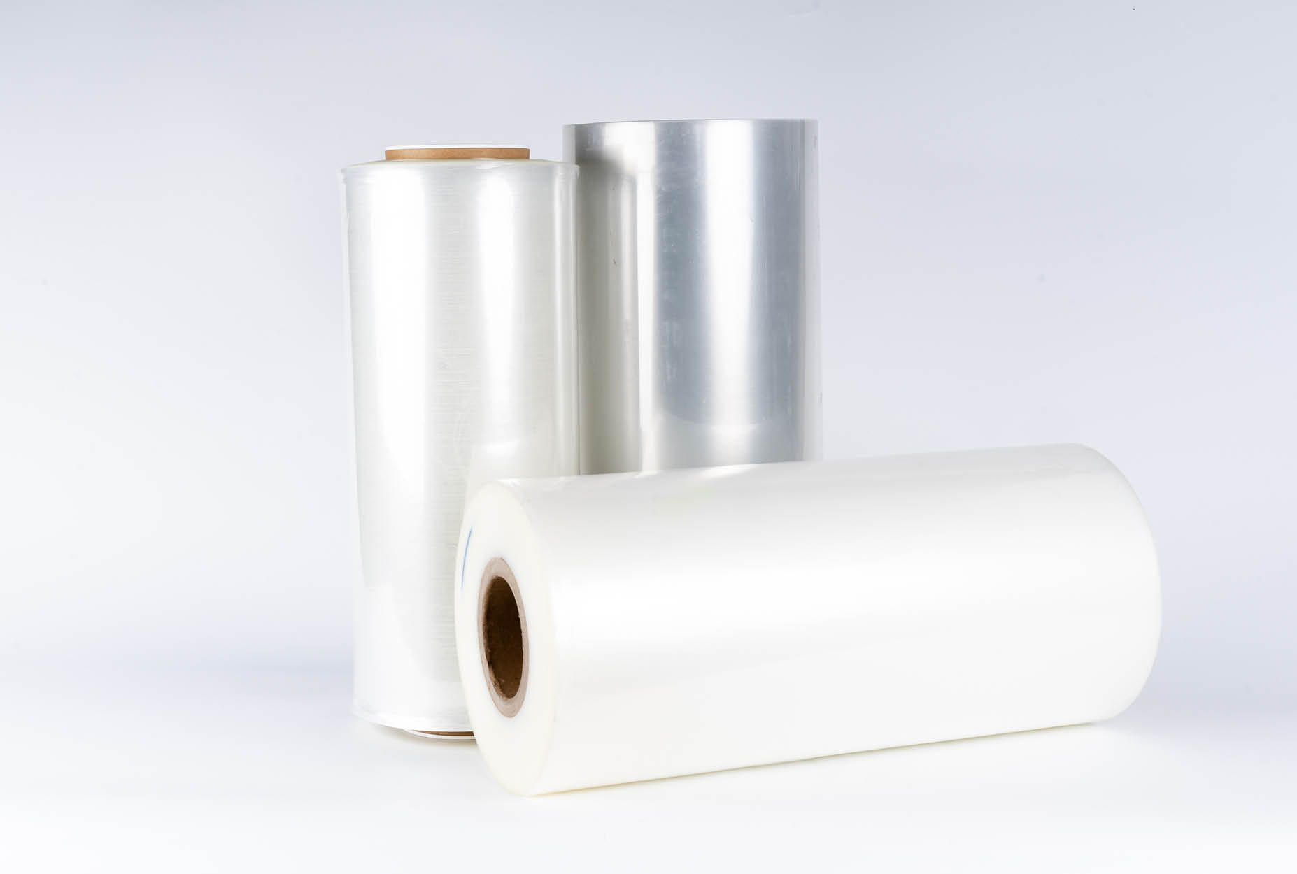 Manual or machine wrapping: which stretch wrap is right for your company?